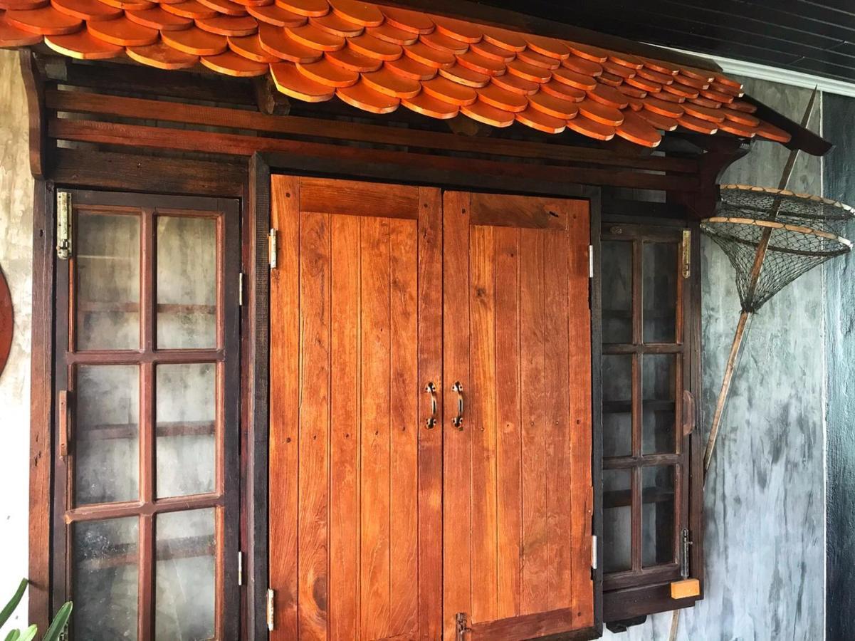 Mangrove House Lanta Old Town Hotel Ko Lanta Kültér fotó