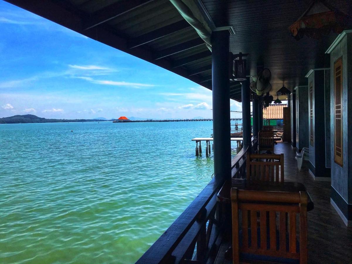 Mangrove House Lanta Old Town Hotel Ko Lanta Kültér fotó