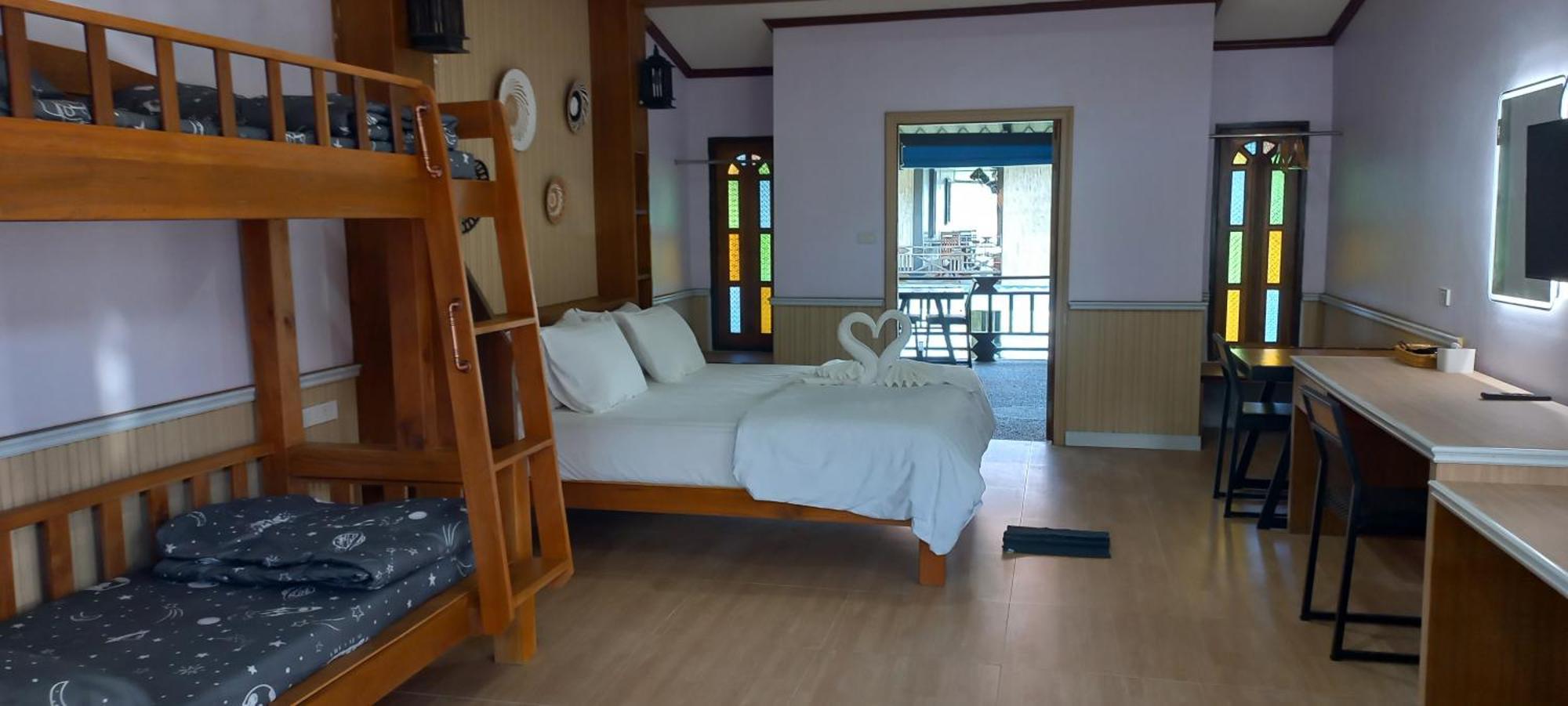 Mangrove House Lanta Old Town Hotel Ko Lanta Kültér fotó
