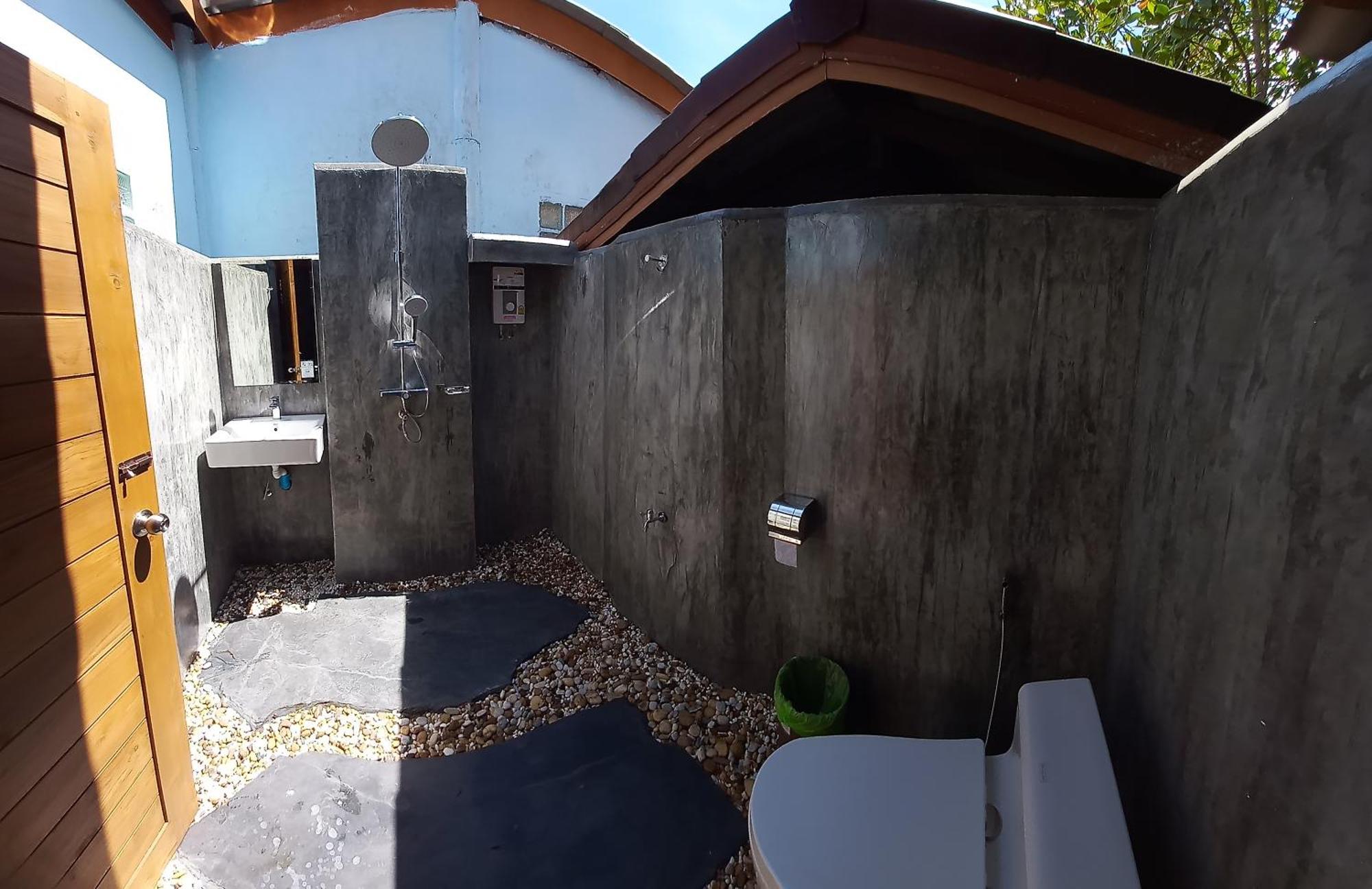 Mangrove House Lanta Old Town Hotel Ko Lanta Kültér fotó